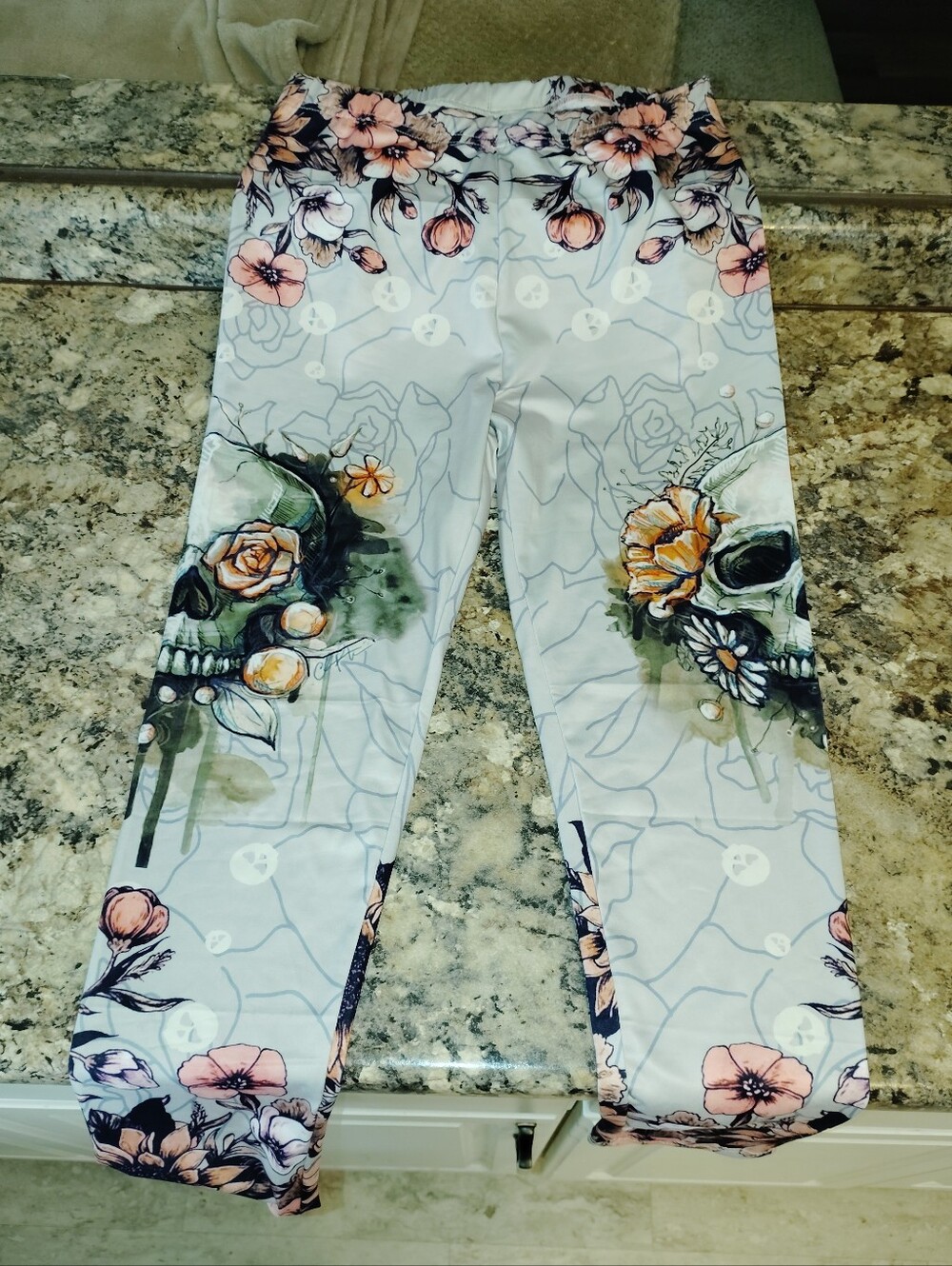 Floral Skull Print Leggings - Pale Gray with Peach Accents Brand New Large